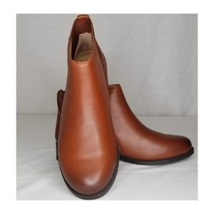 Vionic Women's Country Thatcher Ankle Boots